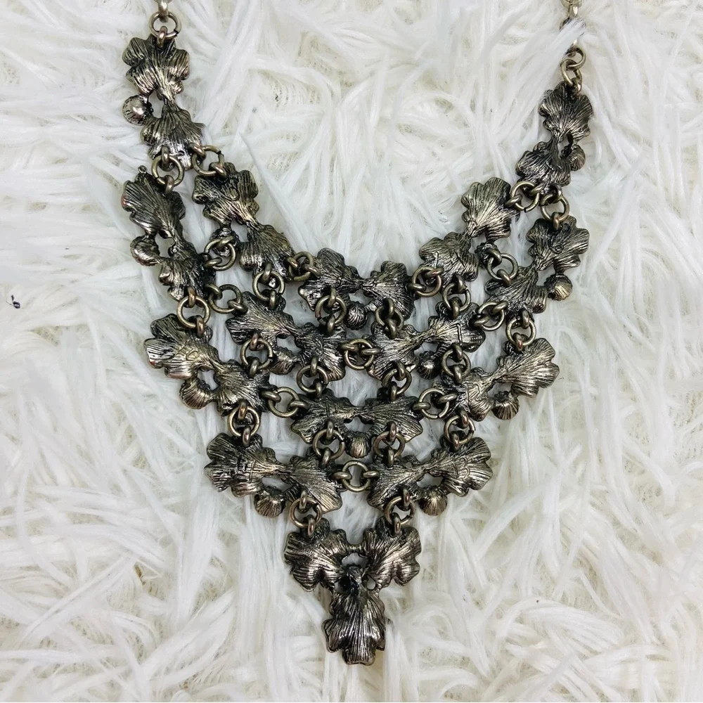 UNBRANDED silver flower turquoise, jeweled triangle chain necklace